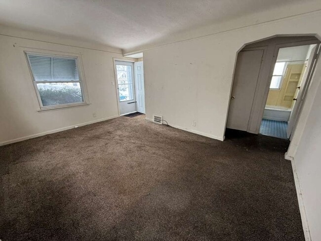 Photo - 3-BED, 1 BATH BEAUTIFUL SINGLE- FAMILY HOME IN MAPLE HEIGHTS!