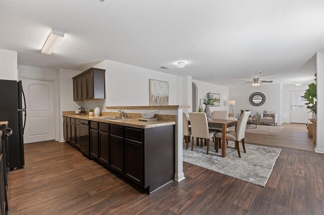 Photo - 1525 Breanna Ln