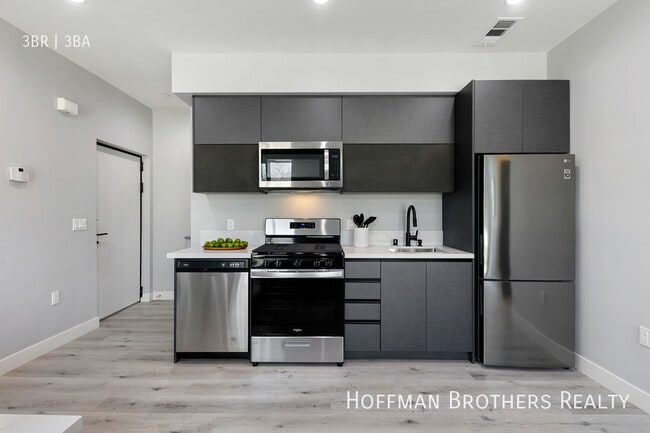 Photo - 13621 N Fellows Ave Unit 13621