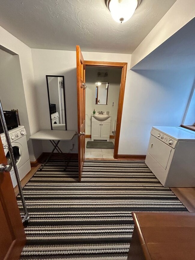 Photo - Marstons Mills One Bedroom