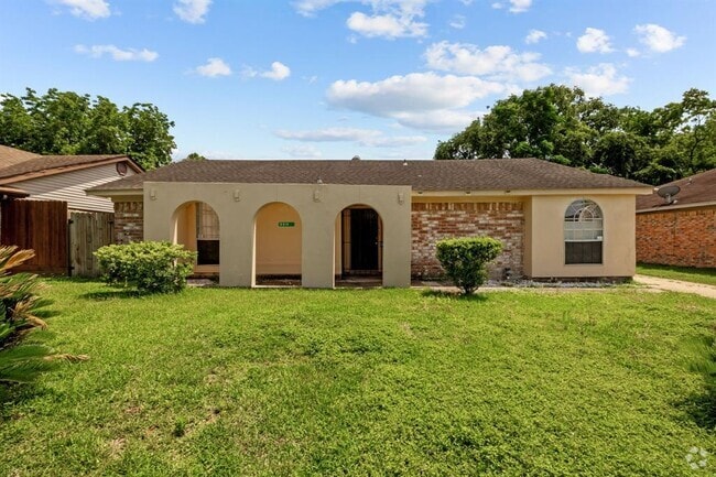 Building Photo - 6619 Indian Lake Dr Rental