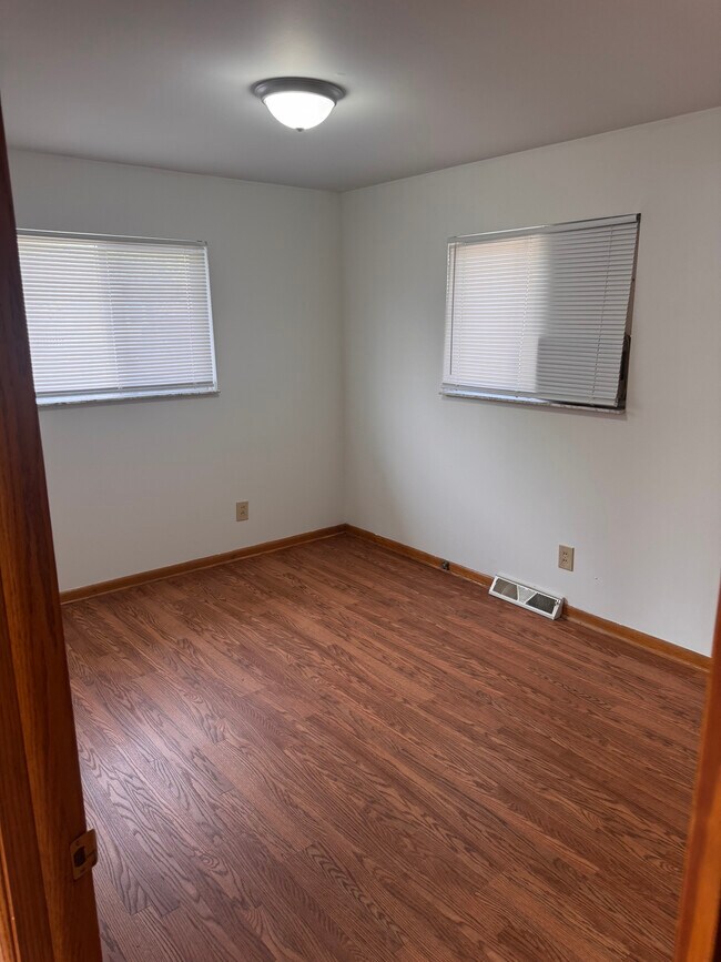 Photo - 1196 Knox Ave Unit A