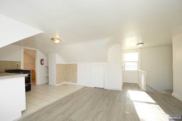 Photo - 35 Maple Ave Unit 3