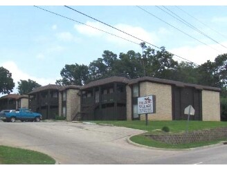 Ridgewood Apartments - Ridgewood Apartments