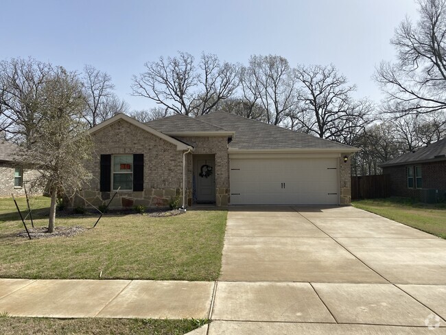 Building Photo - 1008 N River Oaks Ln Rental