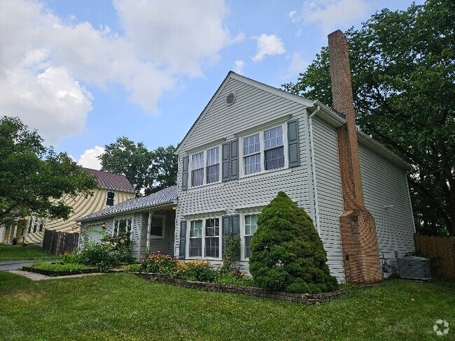Building Photo - 310 Silver Ridge Dr Rental