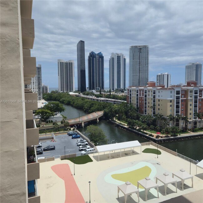 Photo - 250 174th St Unit 1020
