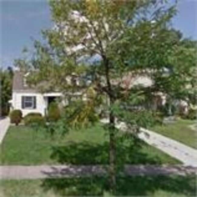 Photo - 21411 Raymond St