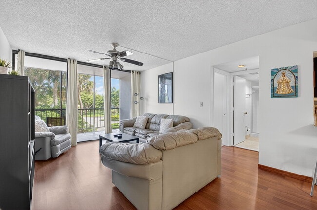 Photo - 6815 Willow Wood Dr Unit 4023