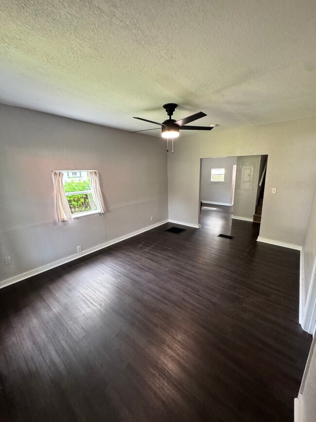 Photo - 112 S Chandler Ave