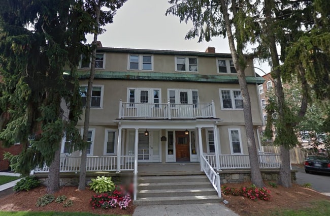 Photo - 1 Langdon Sq