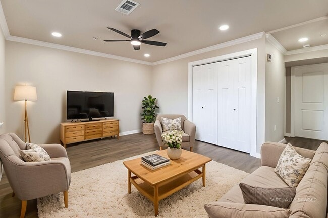 Photo - 1812 Sanford Dr Unit 1