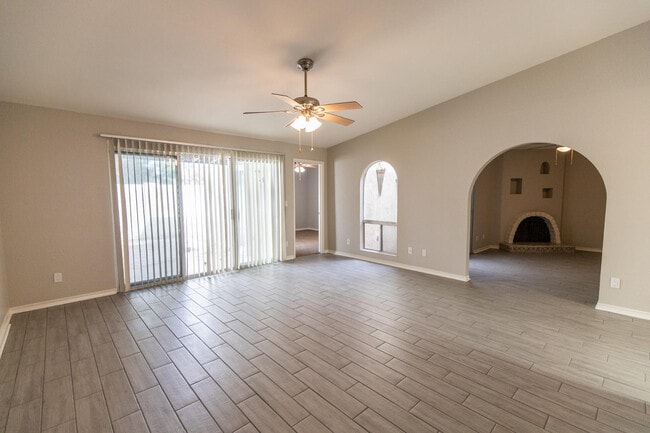 Photo - 2908 E Avenida Olivos