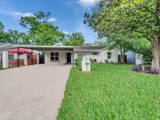 Photo - 10309 Chesterfield Dr