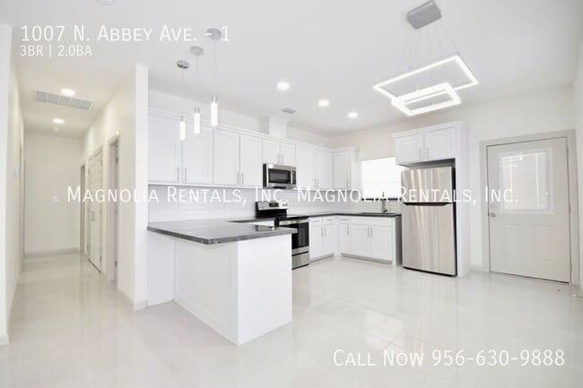 Photo - 1007 N Abbey Ave Unit 1