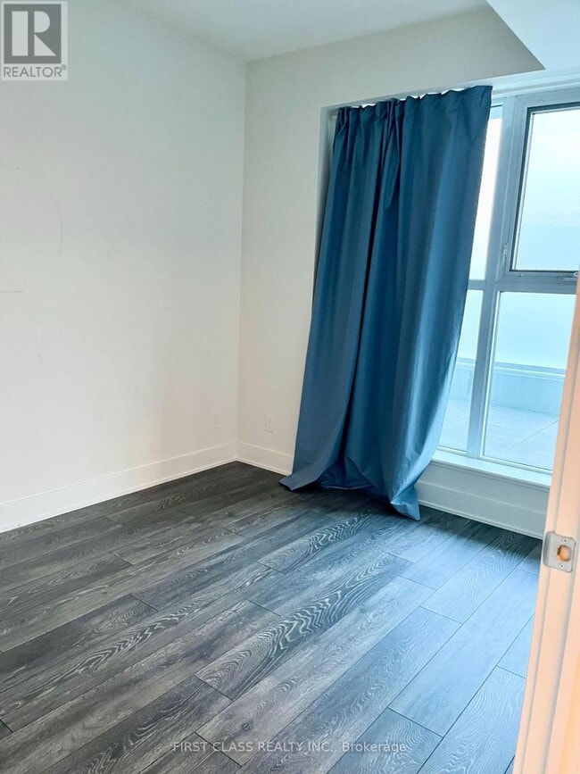 Photo - 188 Fairview Mall Dr Unit 620