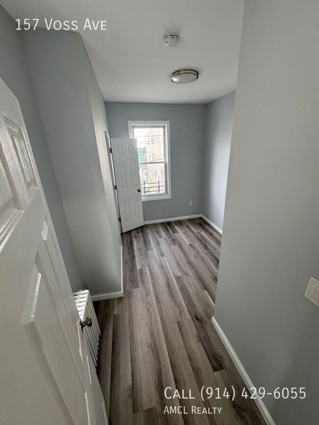 Building Photo - 157 Voss Ave Rental