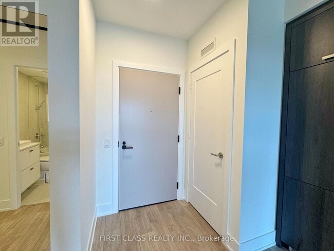 Photo - 858 Dupont St Unit 818