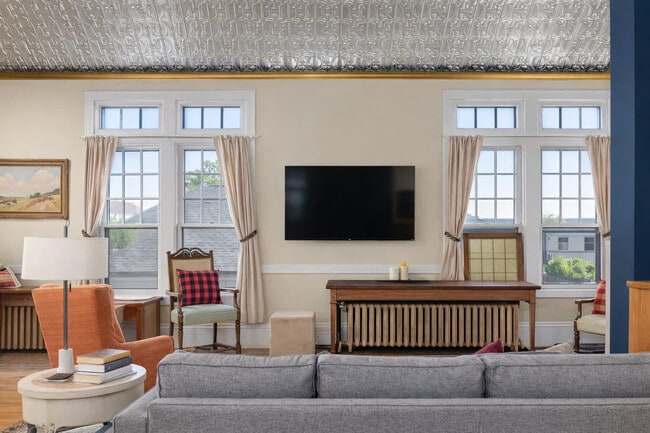 Photo - 316 Court St Unidad SI ID1241760P