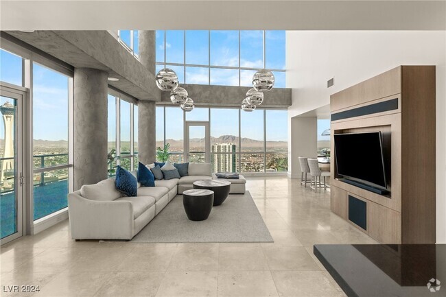 Building Photo - 2700 S Las Vegas Blvd Unit 4303 Rental