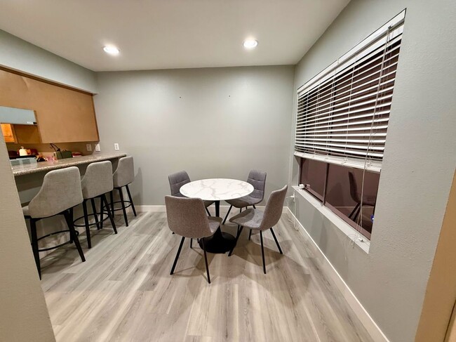 Photo - 2891 Canyon Crest Dr