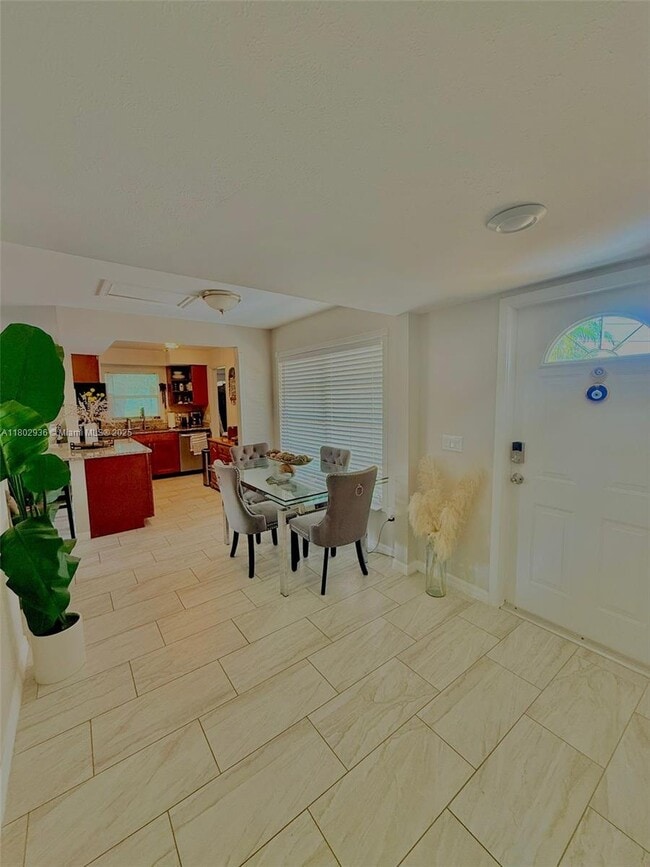 Photo - 1104 E Jasmine Rd