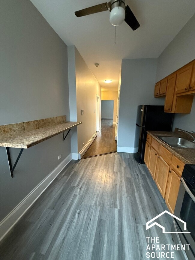 Photo - 368 E 59th St Unidad 3