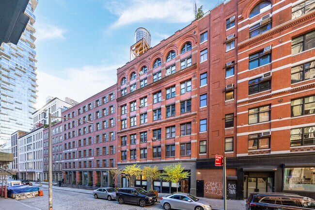 Photo - 10 Leonard St