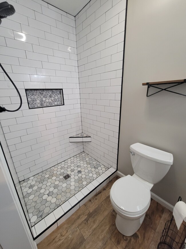 Photo - 808 W National Rd