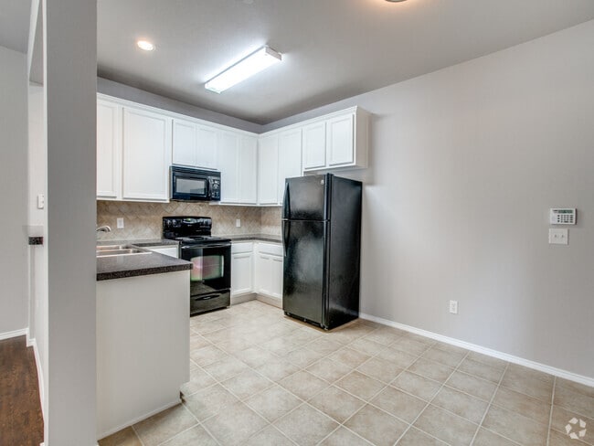 Building Photo - 4904 Heather Glen Trl Rental