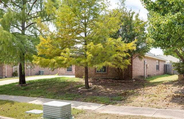 Photo - 205 N Bending Oak Ln