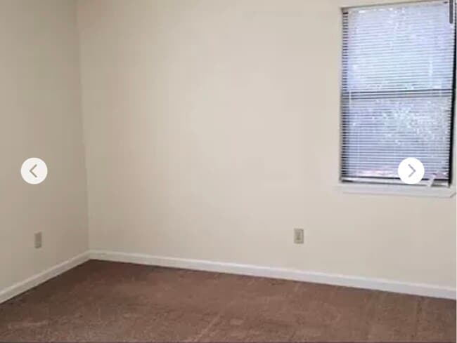 Photo - 169 W Paces Dr