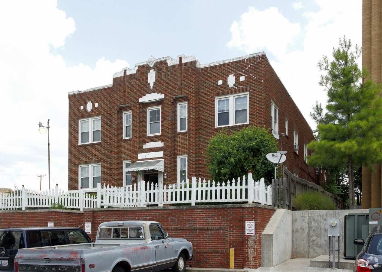 Primary Photo - Georgian Terrace