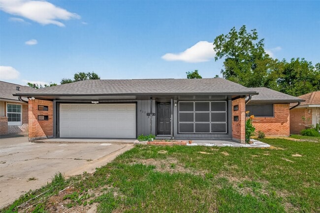 Photo - 627 Edgebrook Dr