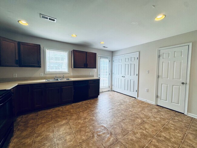 Photo - Wards Ferry Rd Townhome