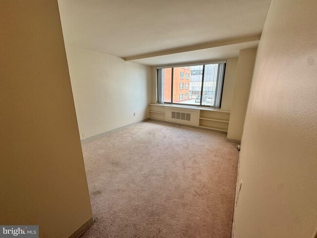 Photo - 1121 Arlington Blvd Unit 209