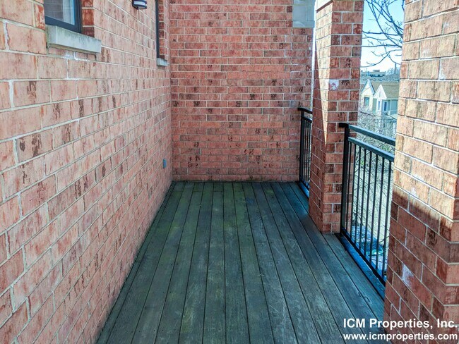 Photo - 1401 W Altgeld St