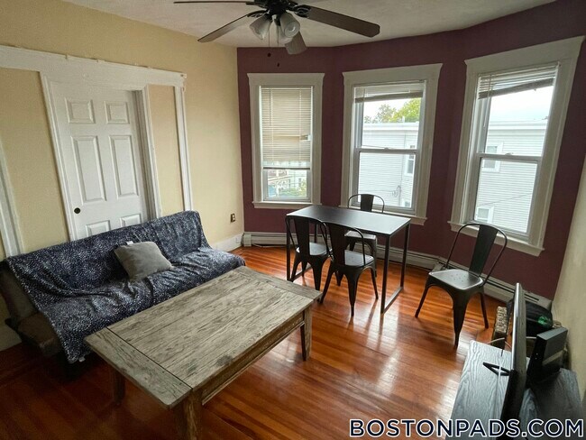 Building Photo - 49 Conwell Ave Rental