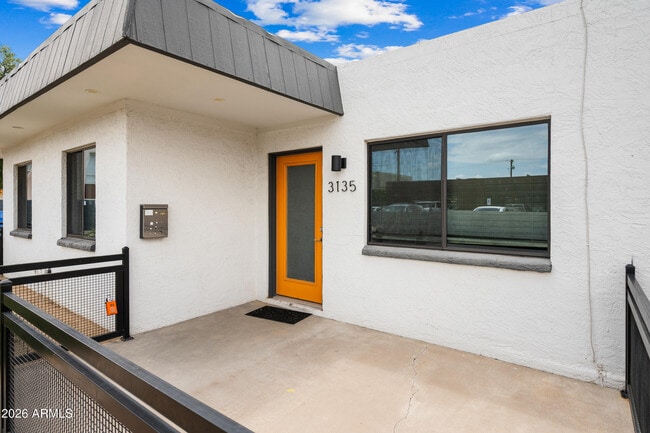 Photo - 3131 E Fairmount Ave Unit # 3135