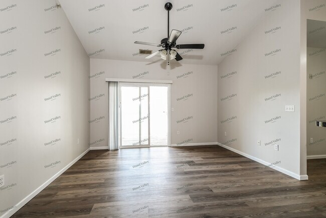 Photo - 29 Kassebaum Ln