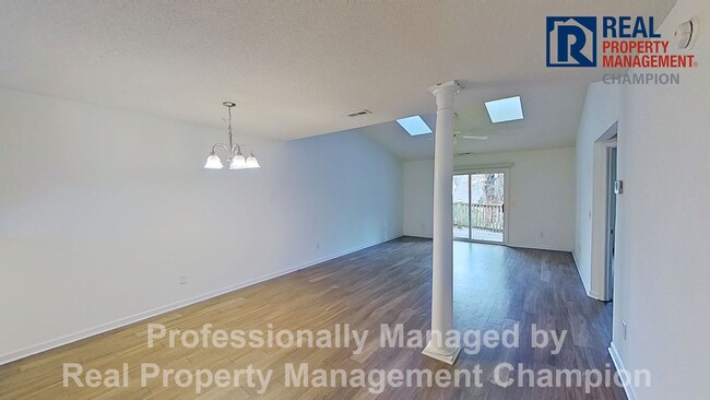 Photo - Upper Level Condo in Holton Place w/Community Pool Unit 202