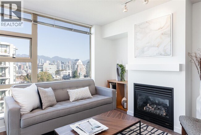 Photo - 1316 W 11th Ave