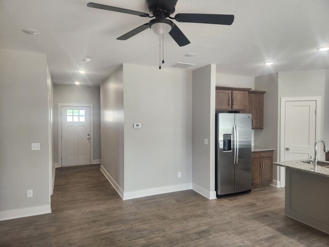 Photo - 1108 SE 8th St