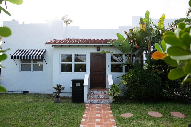 Photo - 634 SE 3rd Ave