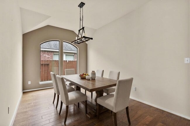 Photo - 10923 Starling Creek Dr