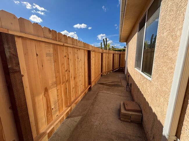 Photo - 4948 Twain Ave Casa