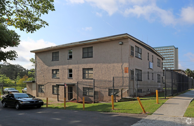 Building Photo - Patriot Spring Apartments