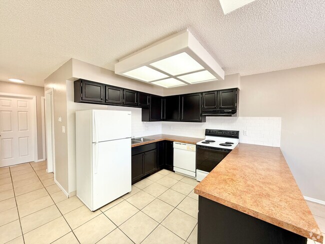 Building Photo - $600 Off Your Lease! Unit 922-C Rental