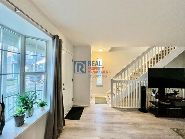 Photo - 940 W 133rd Cir