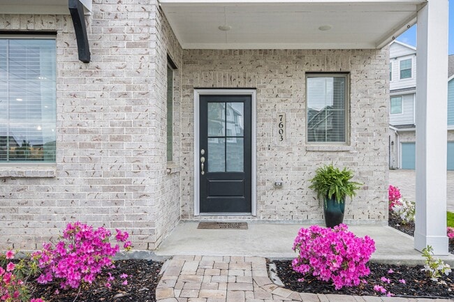 Photo - 7603 Green Bulrush Wy